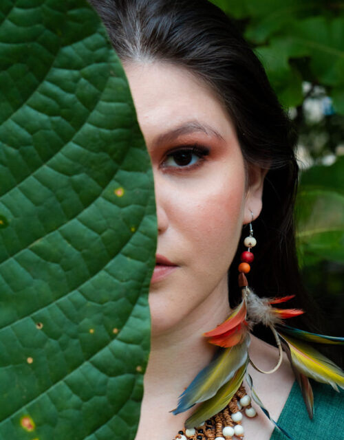 Brinco Solitário Azul e Vermelho - Wai wai