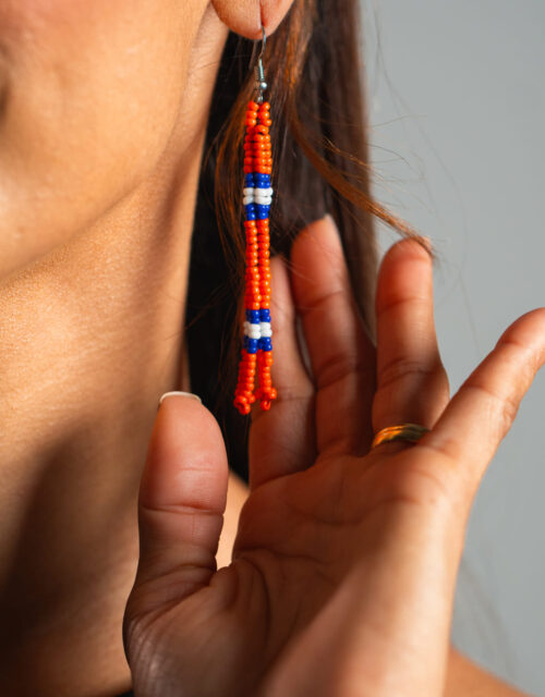 Brinco cobra coral franja - Wapichana. Cód.90